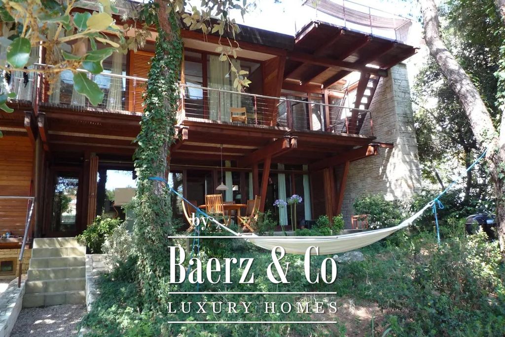 Property photo 1 of 35