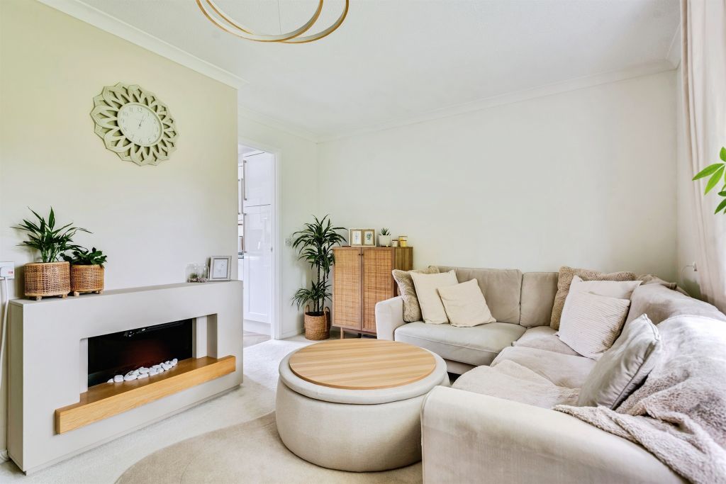 Property photo 3 of 16