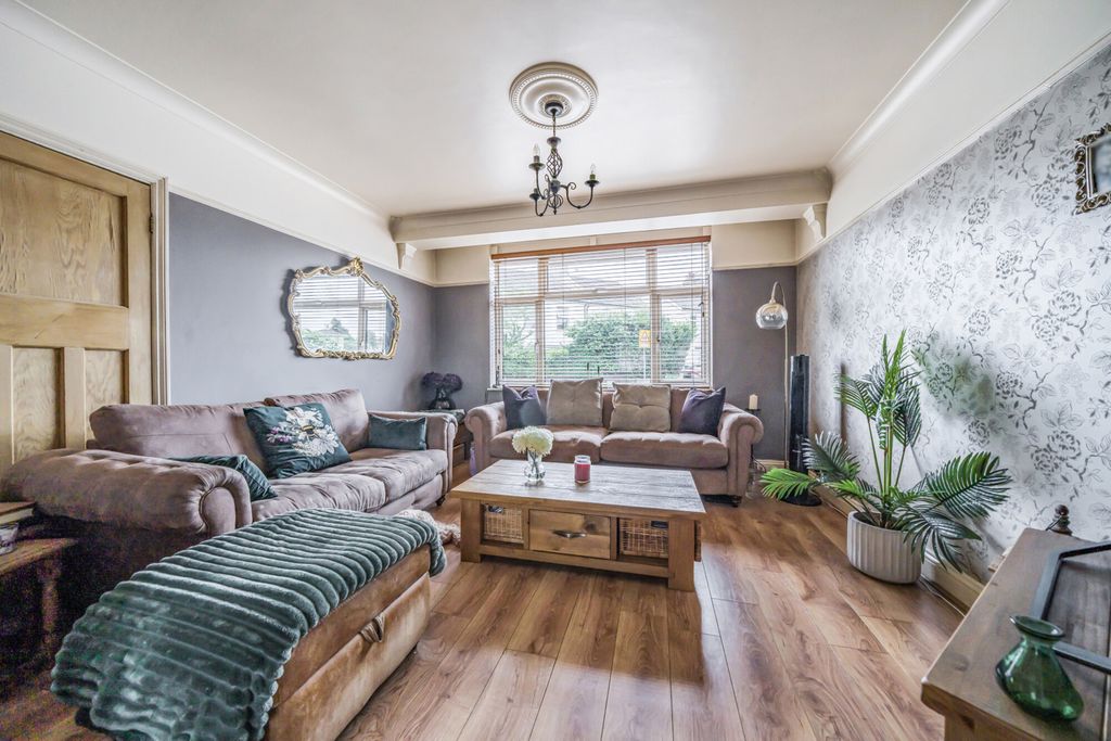 Property photo 2 of 25 1342835-14-68A709...