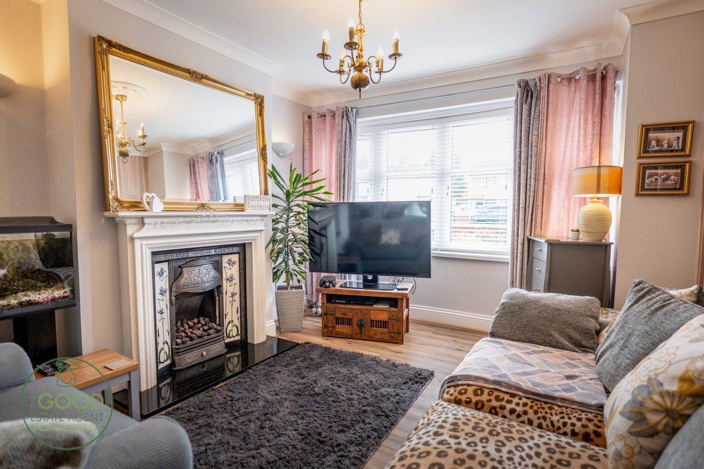 Property photo 2 of 22