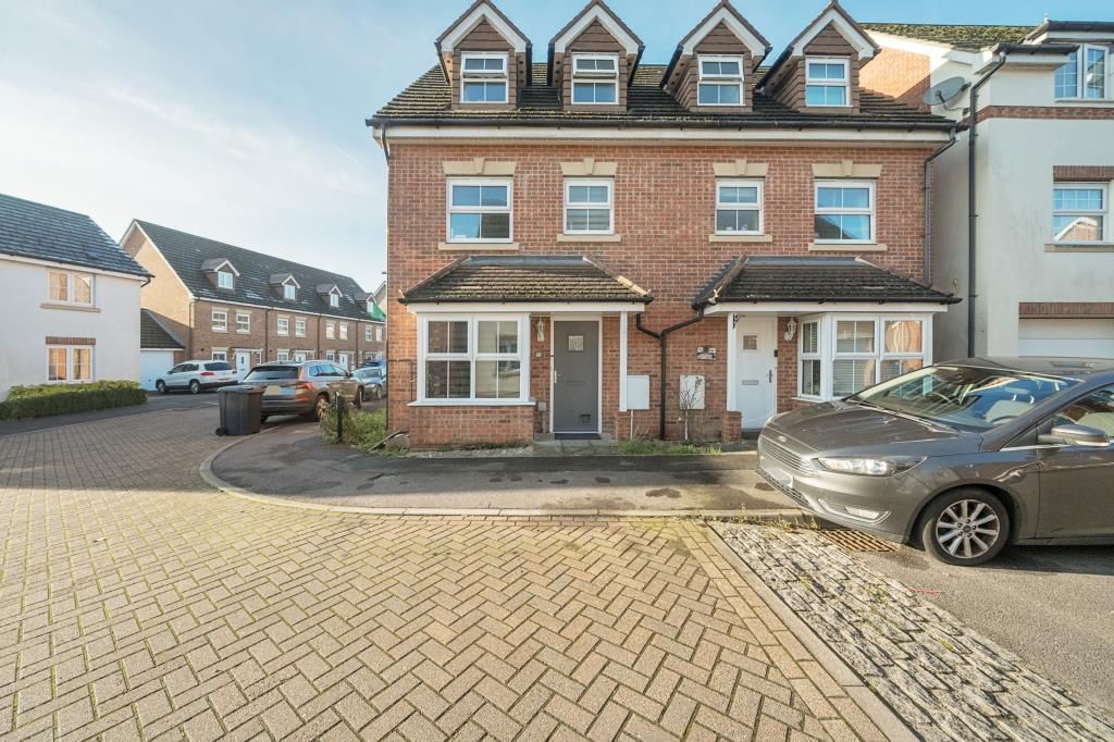 Property photo 1 of 15 External