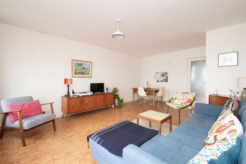 Property photo 2 of 18 Living Room