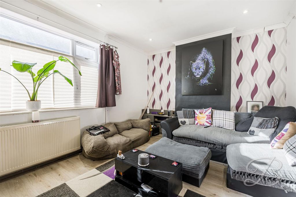 Property photo 2 of 16 Ccltd-6.Jpg