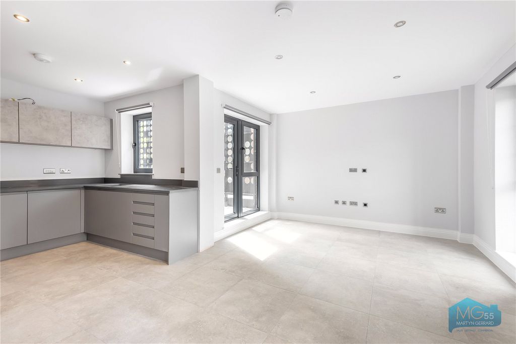 Property photo 1 of 11 Picture No. 10