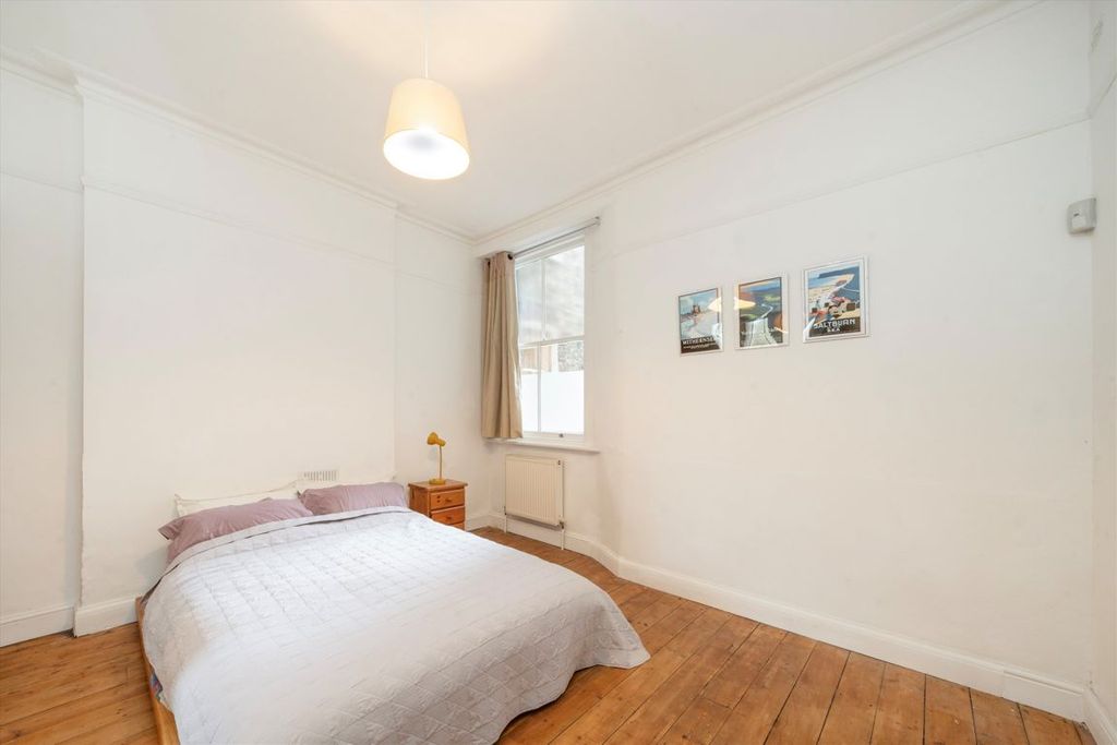 Property photo 3 of 6