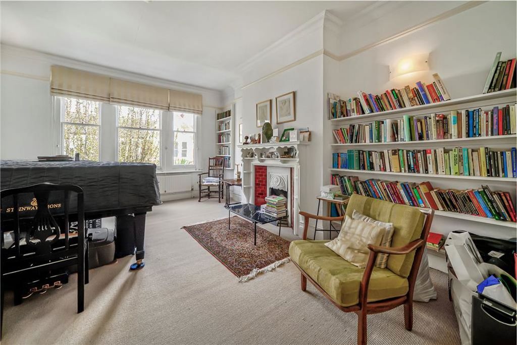 Property photo 3 of 8