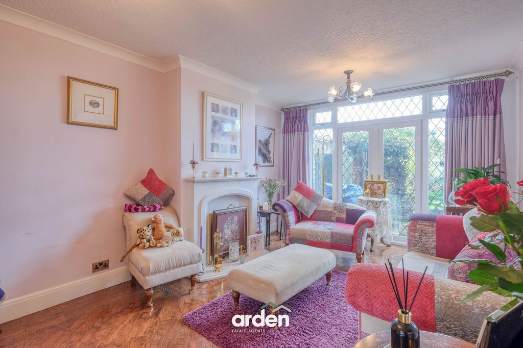 Property photo 2 of 18