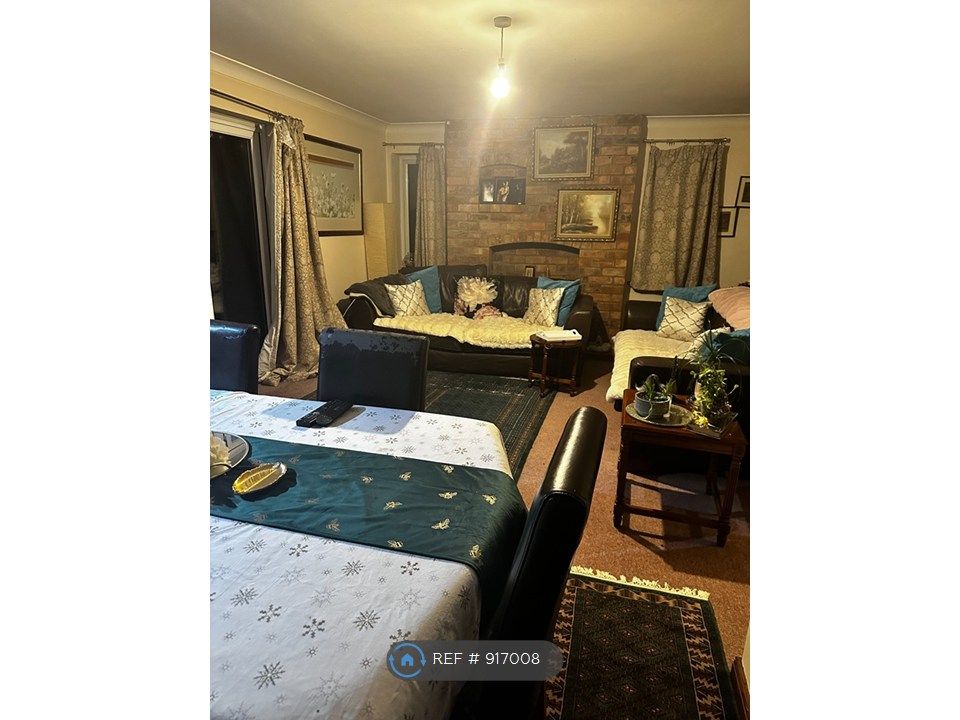 Property photo 2 of 4