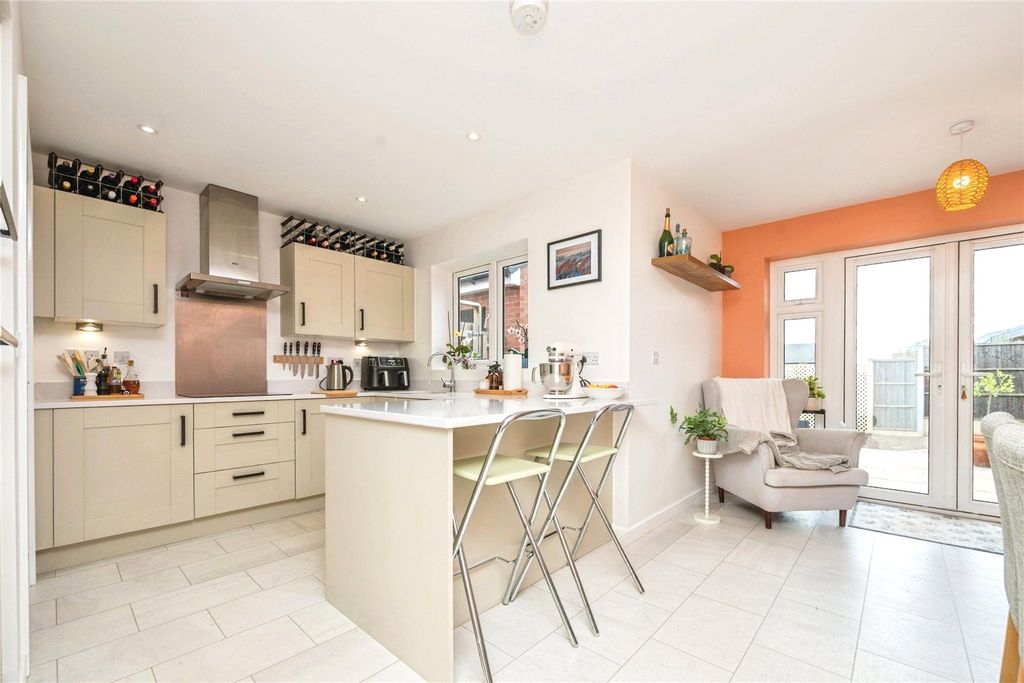 Property photo 2 of 13 Dining Kitchen