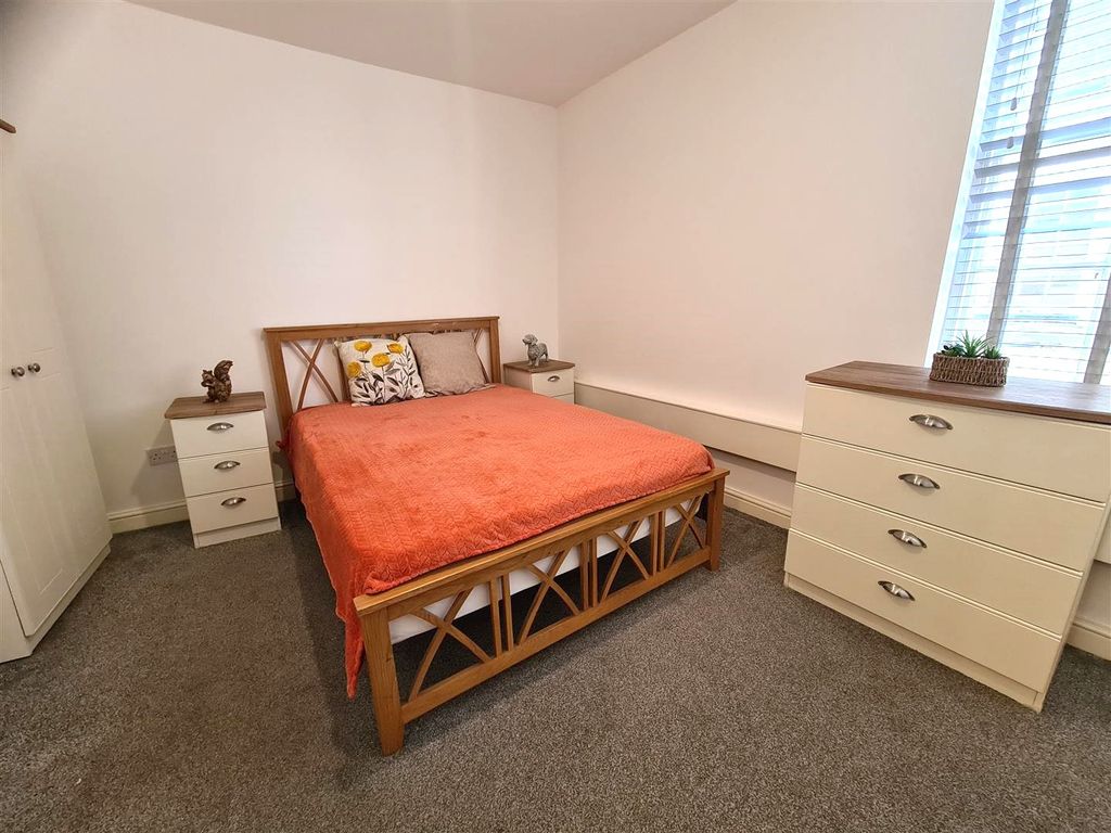 Property photo 3 of 3 Bedroom