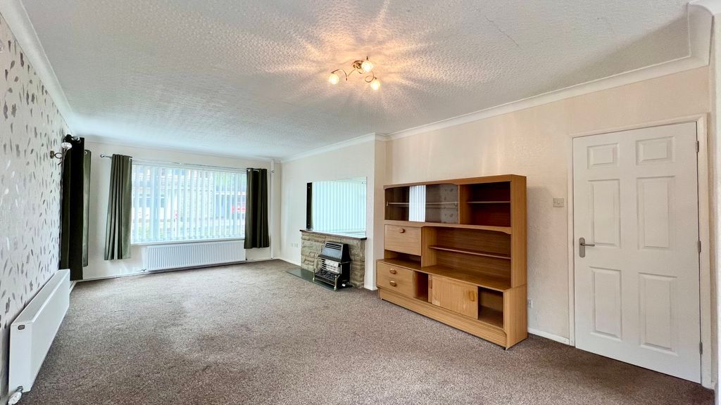 Property photo 3 of 15 Photo 7