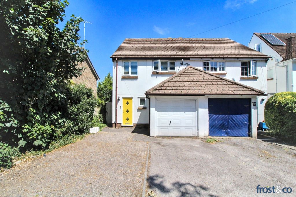 Property photo 1 of 19 Blandford Road