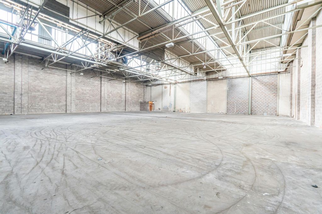 Property photo 3 of 3 B59988177Bba409Aa25E616417ce54Fb.Jpg