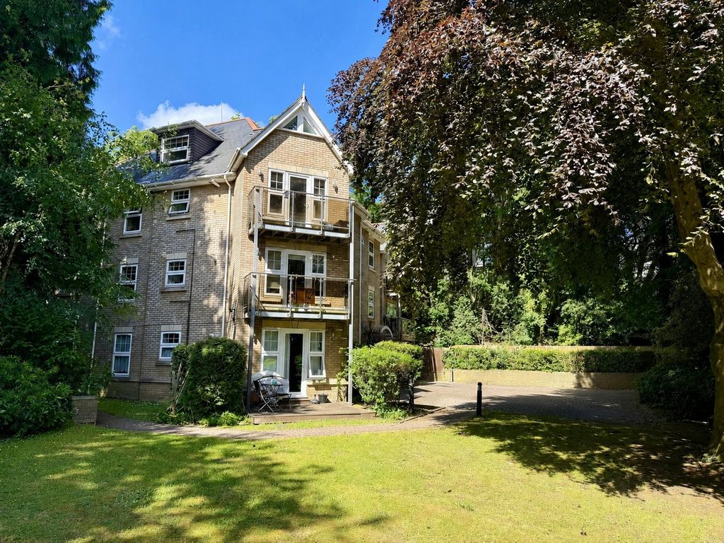Property photo 1 of 20