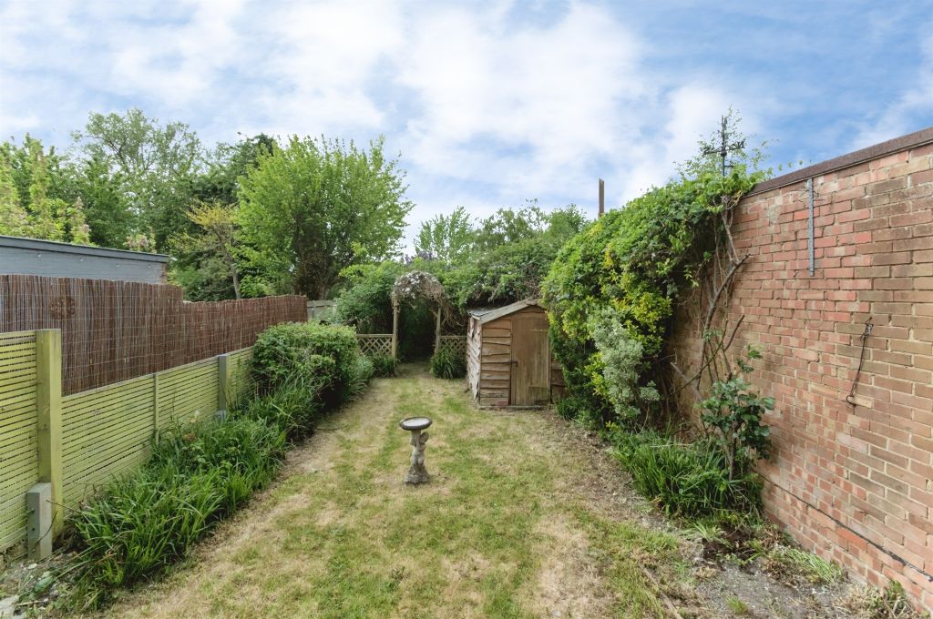 Property photo 2 of 17