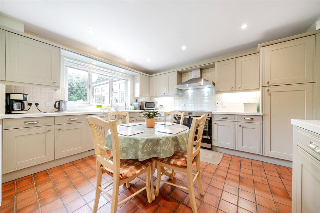 Property photo 3 of 24 Picture No. 13