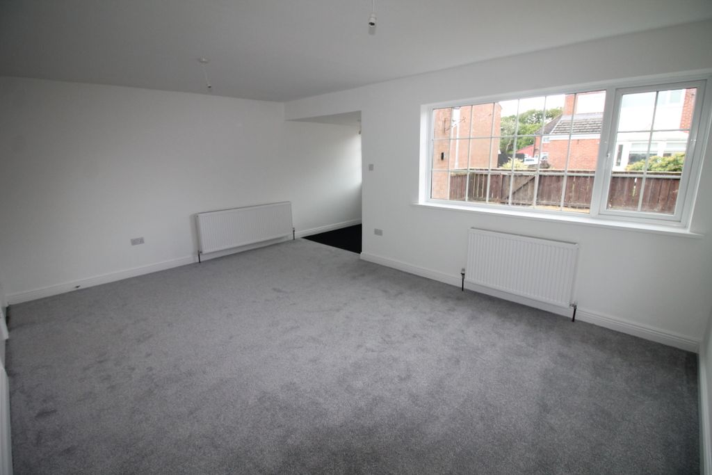Property photo 3 of 14 Img_8463