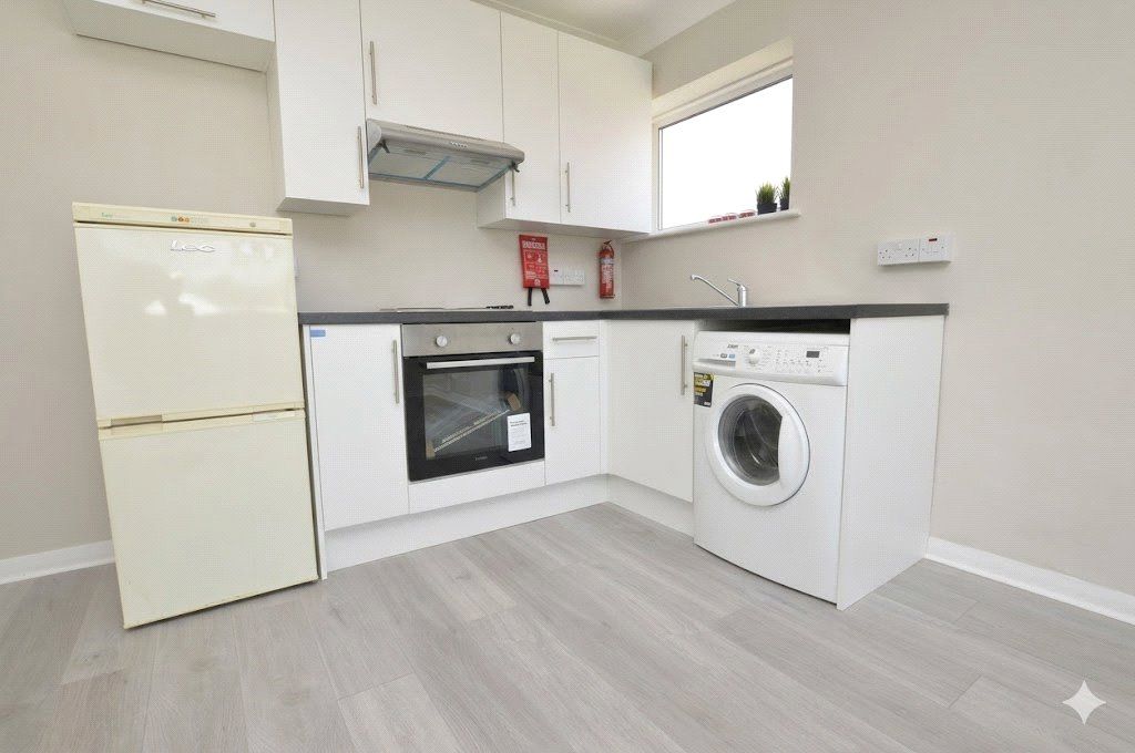 Property photo 1 of 9 Picture No. 25