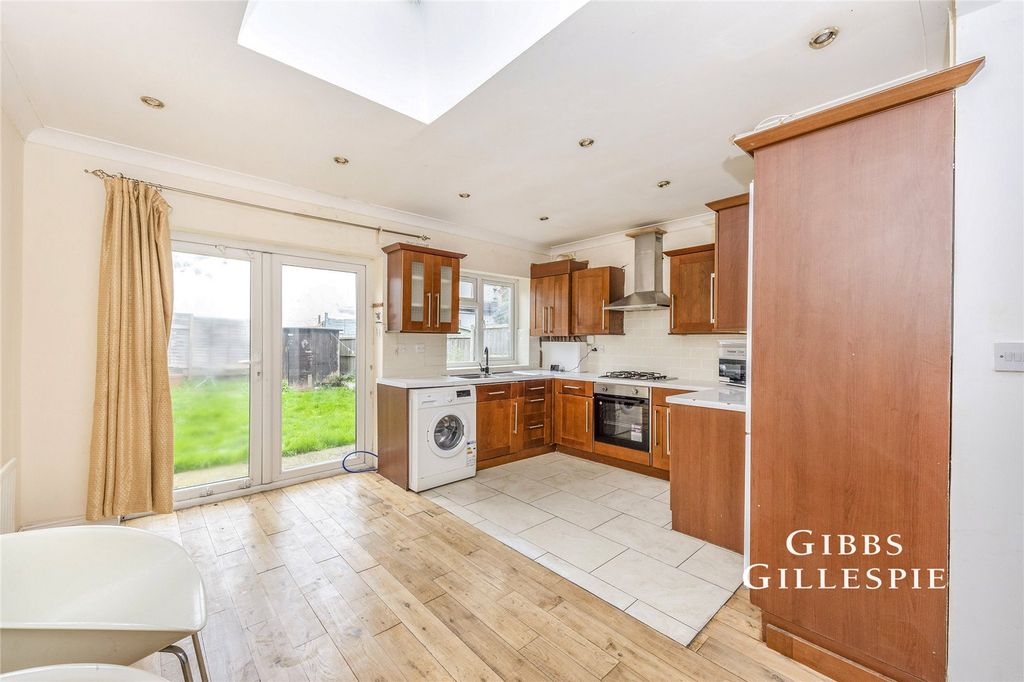 Property photo 3 of 12 Picture No. 04