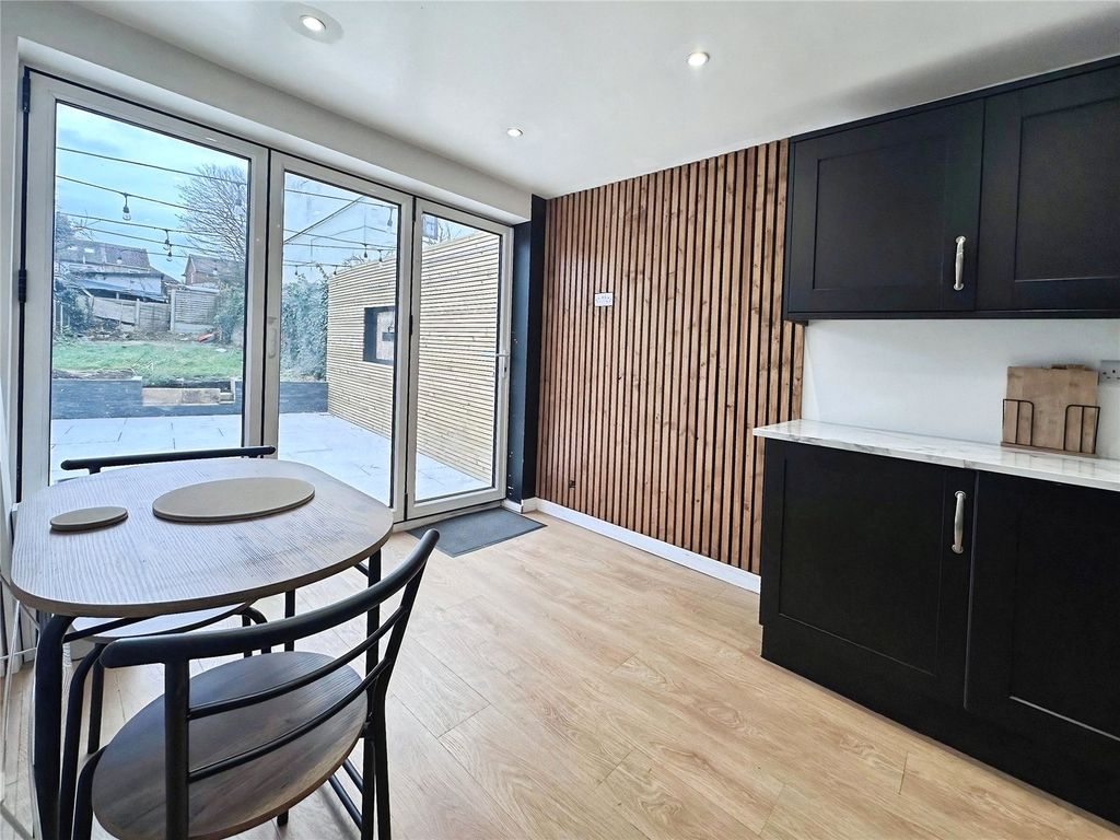 Property photo 3 of 14 Kitchen/Dining Room
