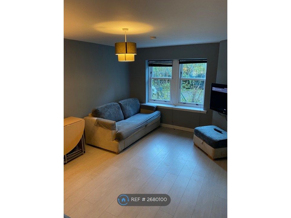 Property photo 3 of 12 Living Room