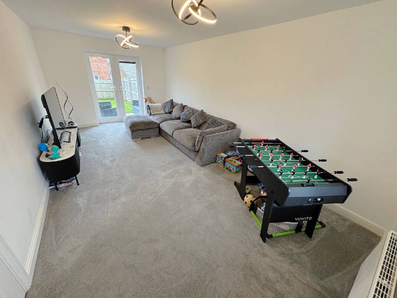 Property photo 2 of 31 Lounge Diner