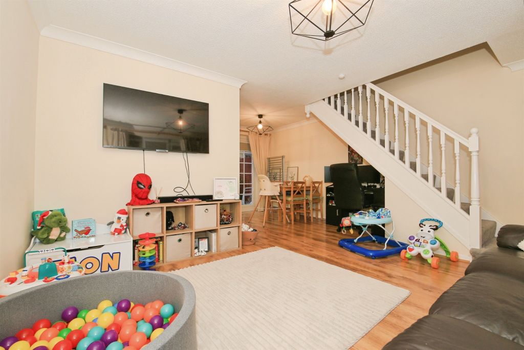 Property photo 3 of 12