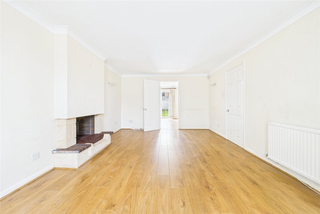 Property photo 2 of 20 Picture No. 33