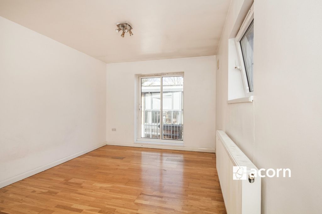 Property photo 3 of 10 59Bdbef3-c612-F11...