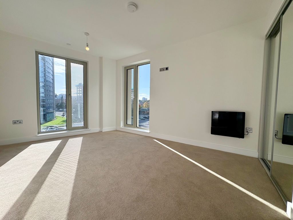 Property photo 3 of 6 Image