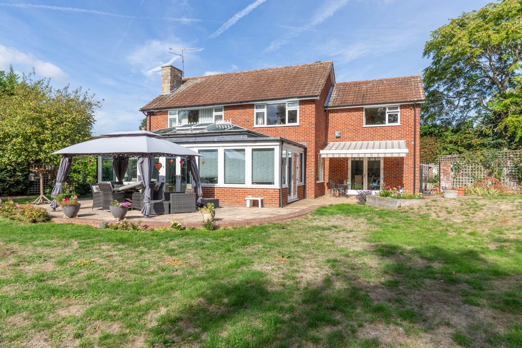 Property photo 1 of 34