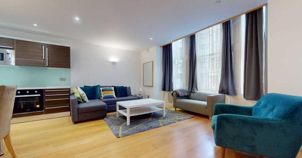 Property photo 1 of 8 8 Farnham House 1 24.09.Png