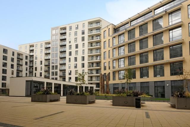 Property photo 3 of 17 External View