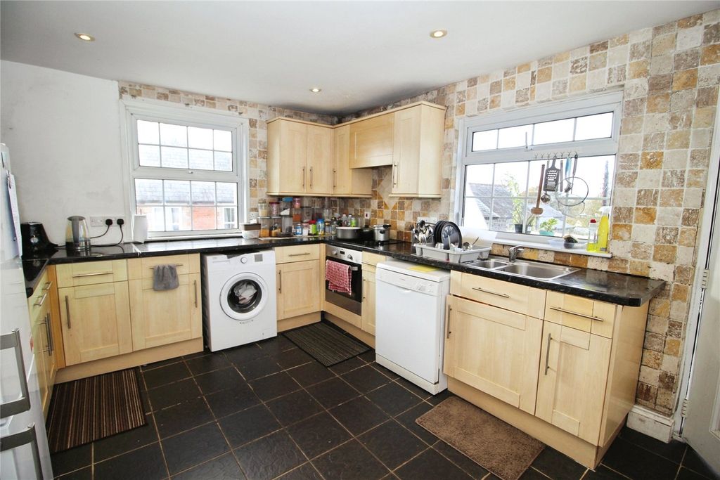 Property photo 3 of 11 Picture No. 19