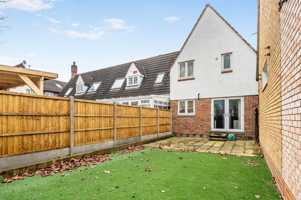 Property photo 2 of 16 Picture No. 06