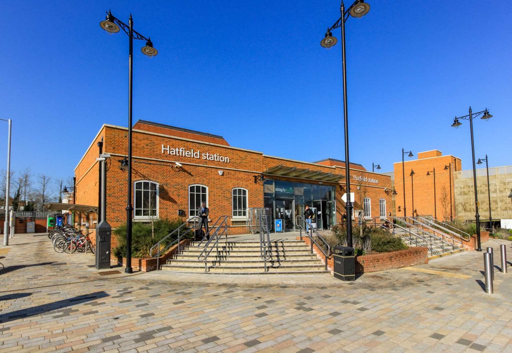 Property photo 2 of 4