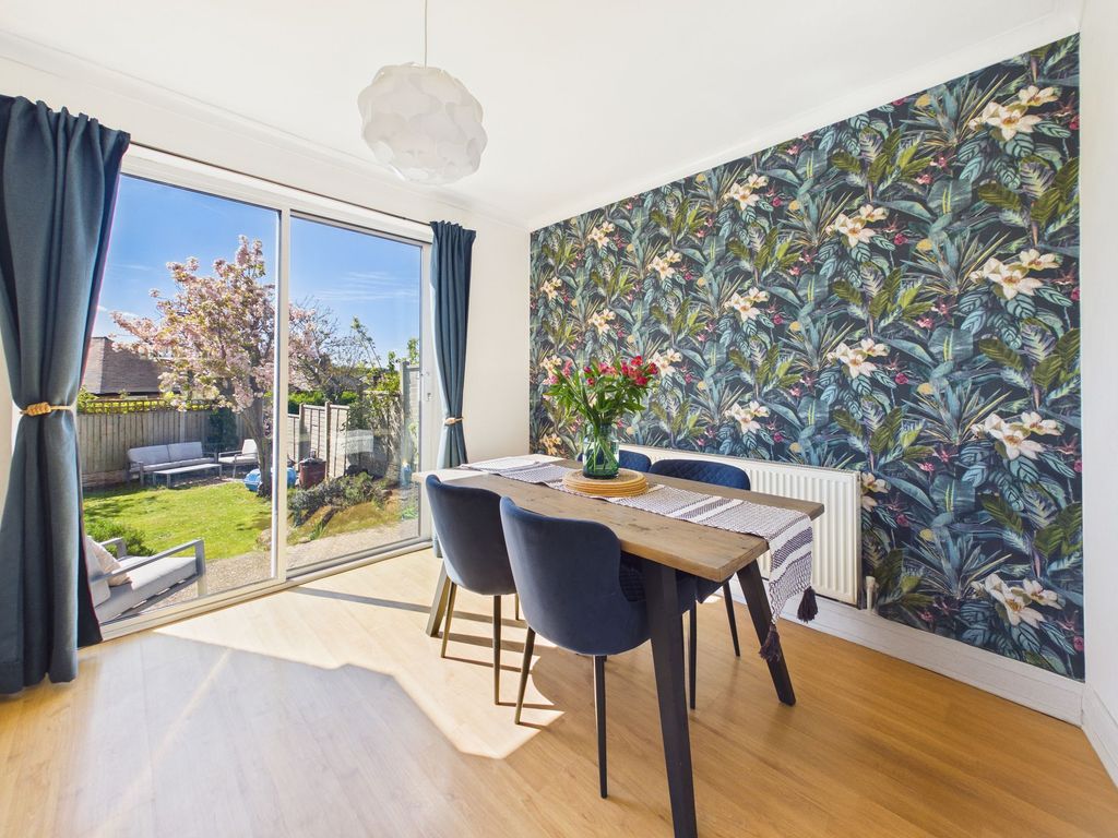 Property photo 3 of 18 Dining Room