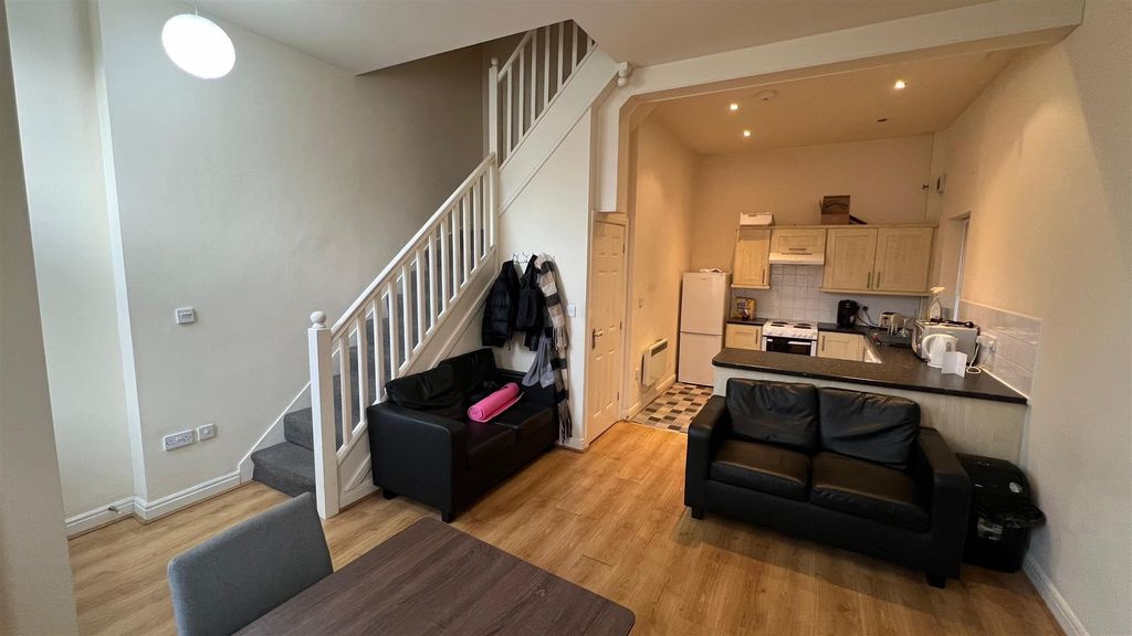 Property photo 1 of 11 Img-20250120-Wa0001.Jpg