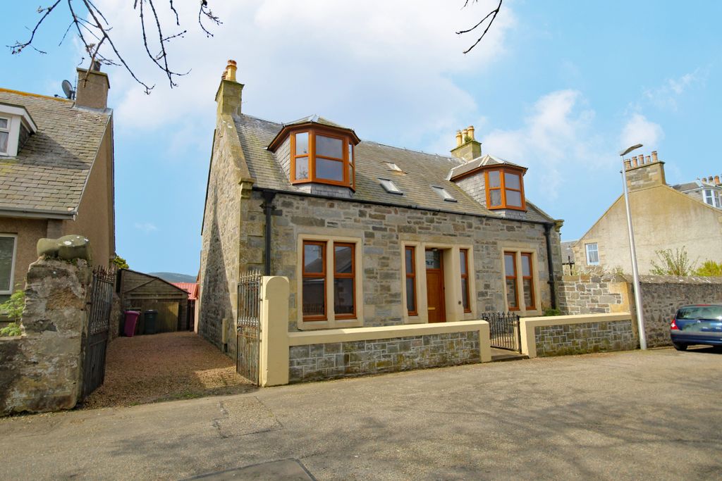 Property photo 1 of 29