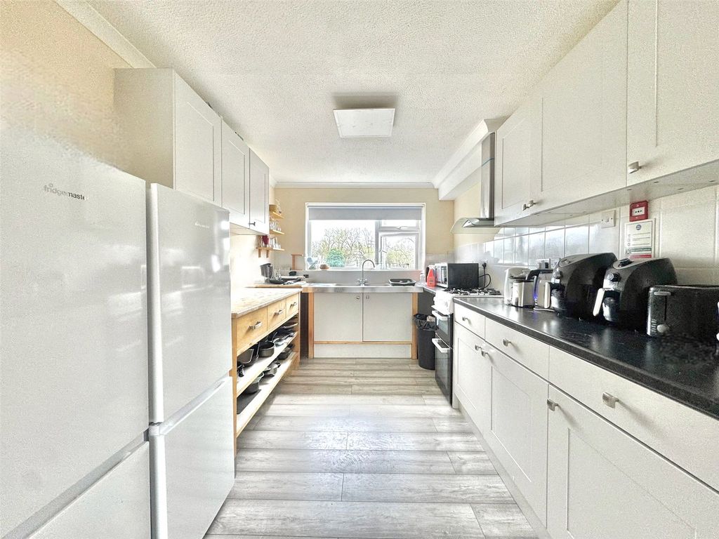 Property photo 3 of 13 Picture No. 41