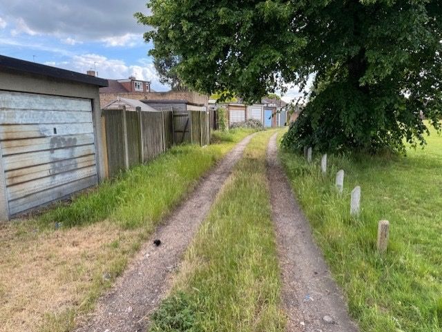 Property photo 2 of 4 4253761