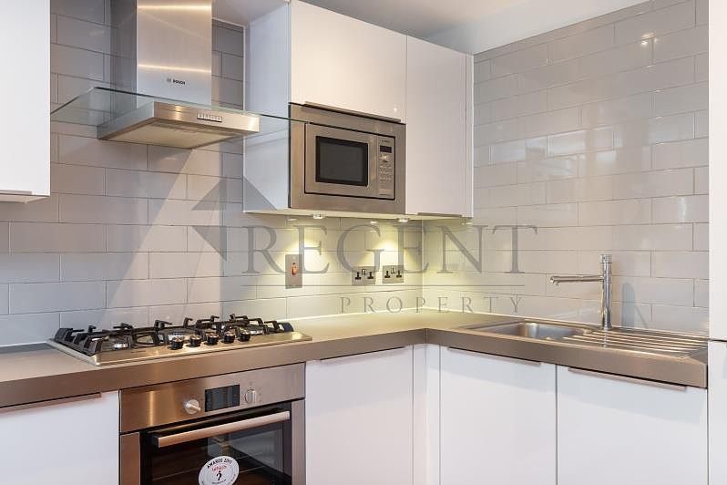 Property photo 3 of 10 Kitchen