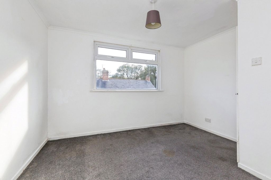 Property photo 2 of 16 Picture No. 01