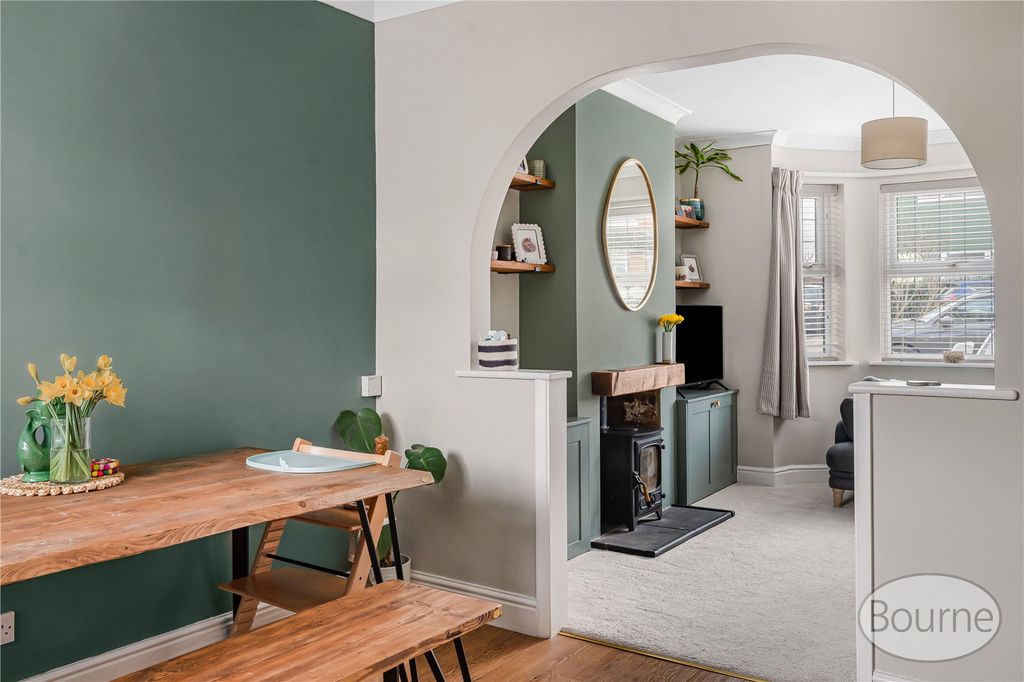 Property photo 3 of 27 Picture No. 16