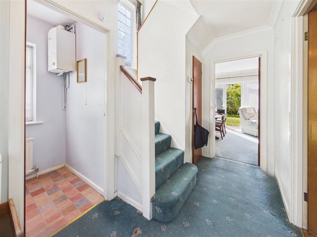 Property photo 3 of 18