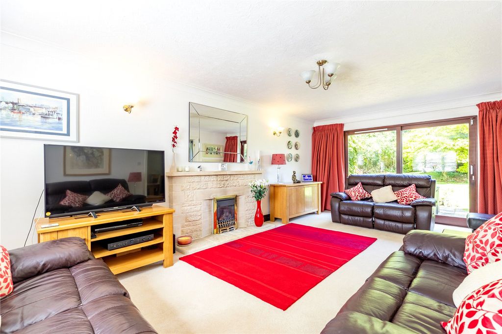 Property photo 3 of 18 Picture No. 09