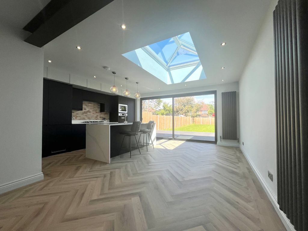 Property photo 3 of 31 Picture No. 54