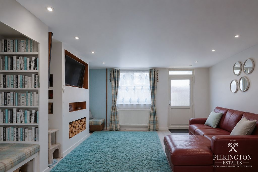 Property photo 2 of 15 5150713