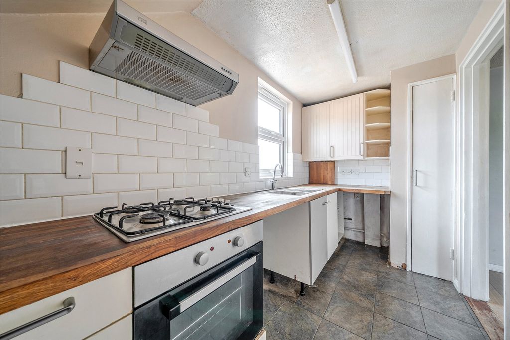 Property photo 2 of 13 Picture No. 02