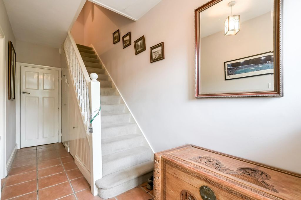 Additional image 7 of 3 bed semi-detached house for saleClifden Road, Brentford TW8